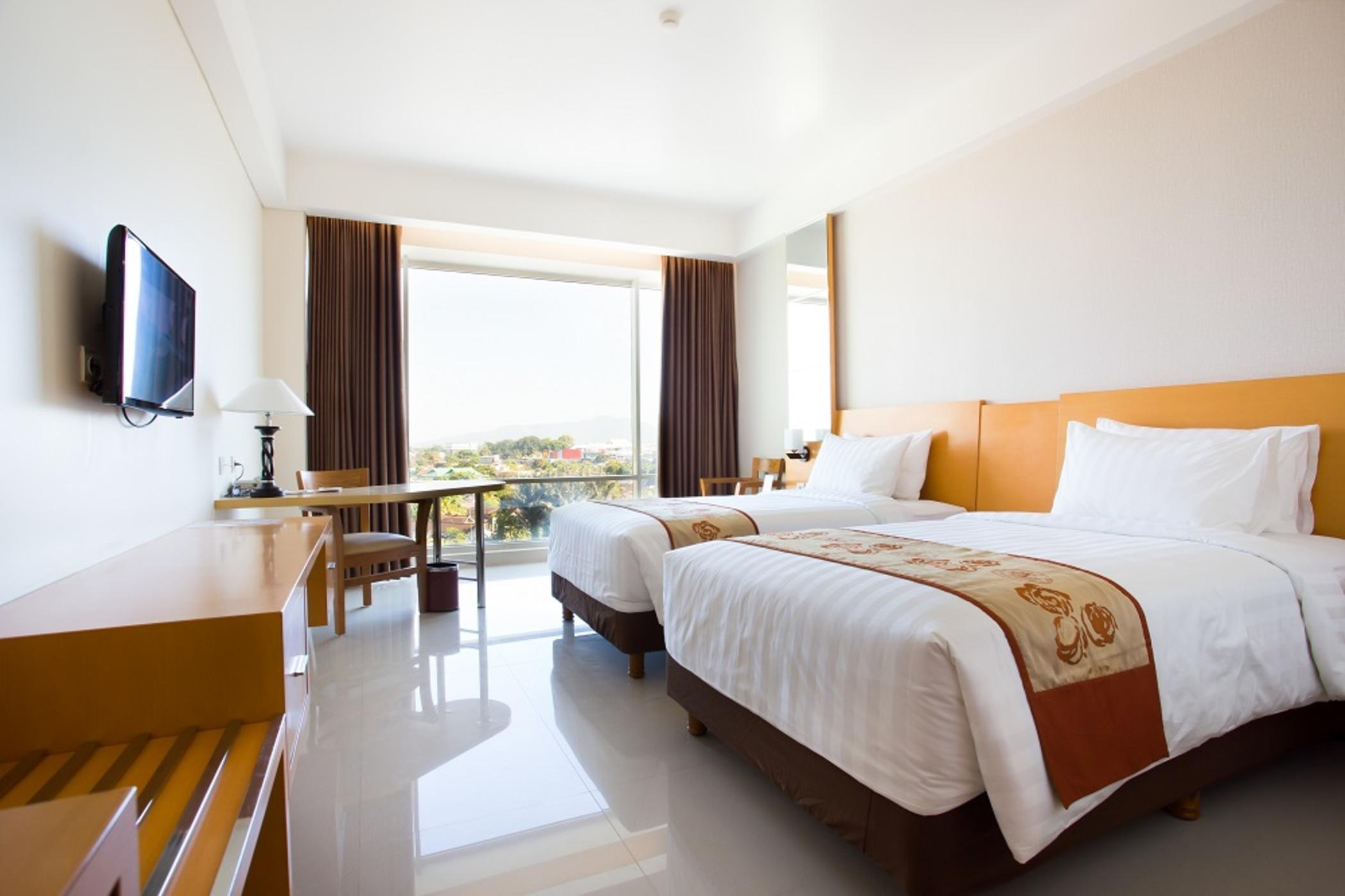 Golden Palace Hotel Lombok Mataram Exterior foto
