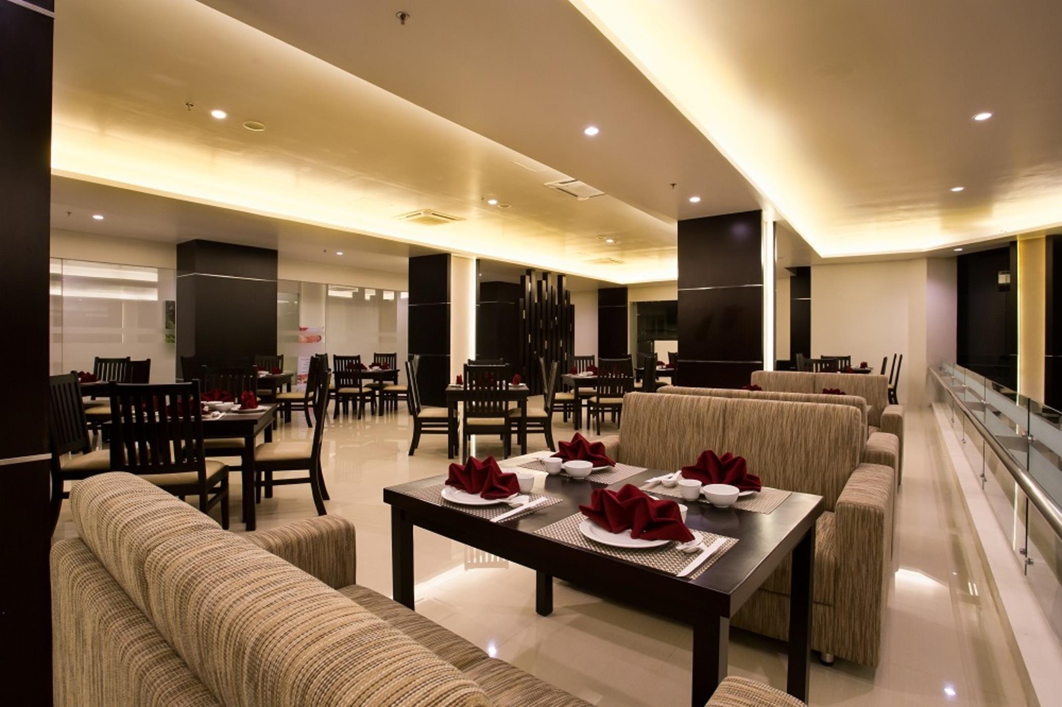 Golden Palace Hotel Lombok Mataram Exterior foto